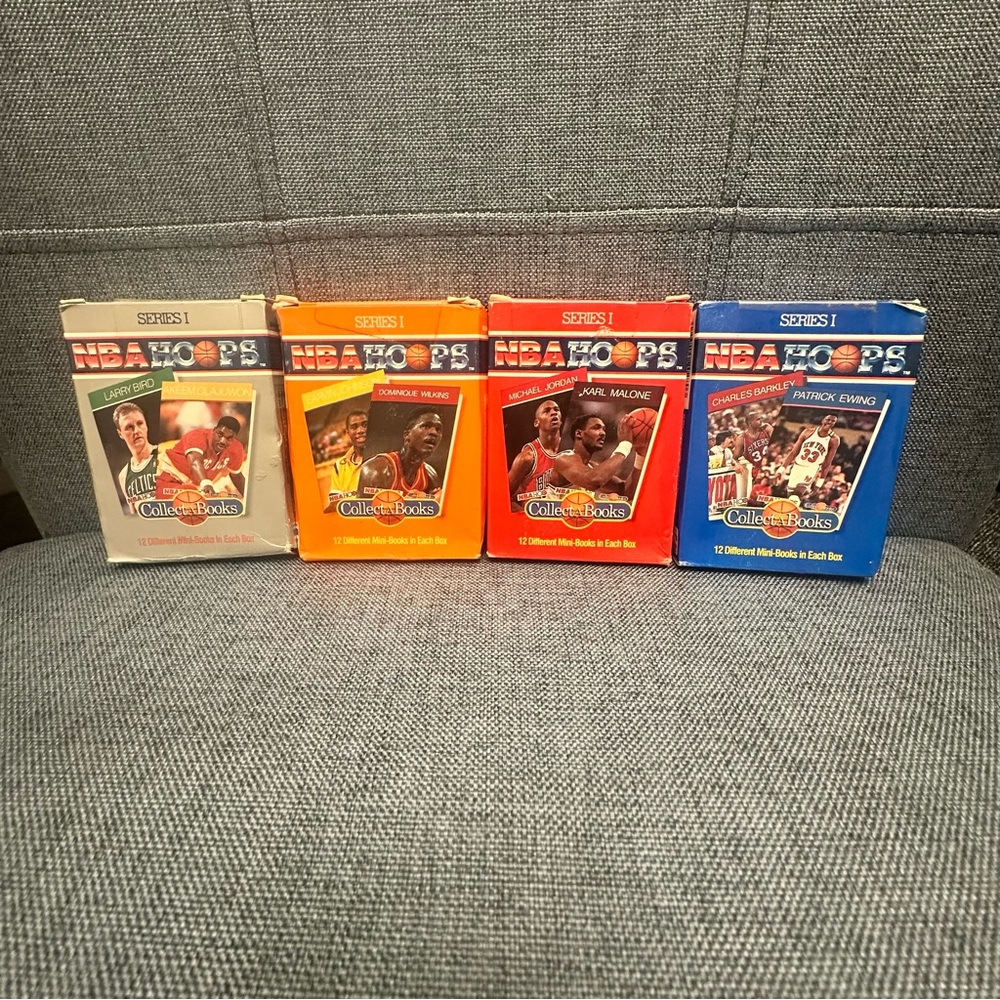 🏀🏀 4 1990 NBA Hoops Collect a Books Complete Set Series 1 - 48 Books